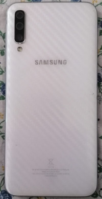Samsung  A50