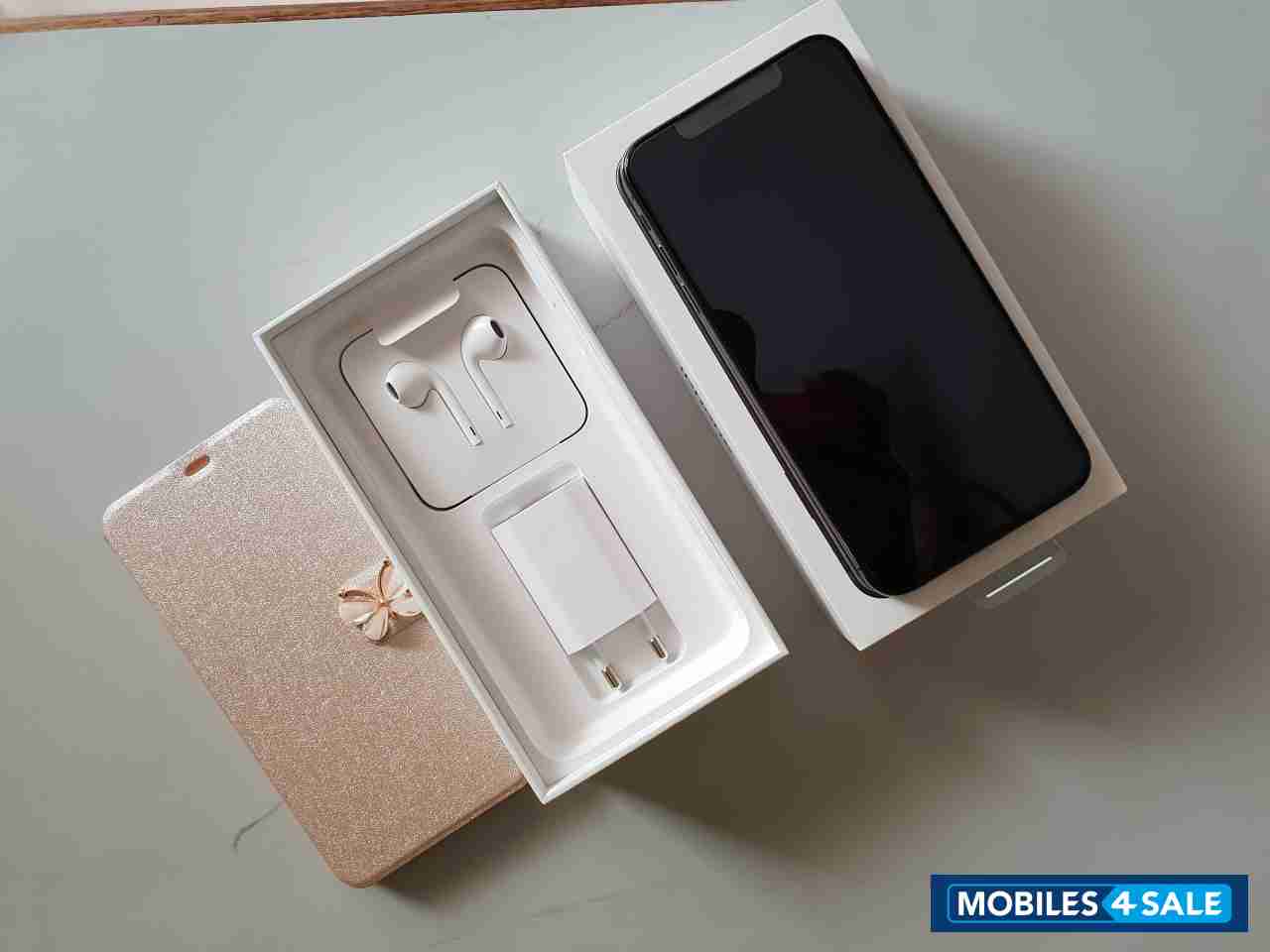 Space Gray Apple  XSMAX 64GB