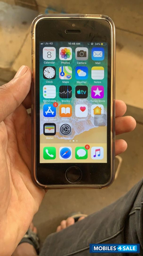 Silver Apple  I phone 5s  32gb