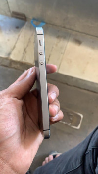 Silver Apple  I phone 5s  32gb