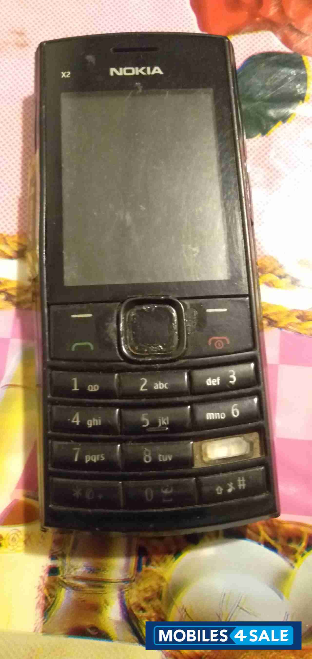 Black Nokia X2-02