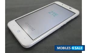 White ZTE ZTET610