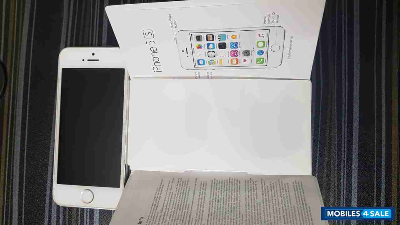 Siiver Apple  iPhone 5s 16gb Silver