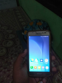 Samsung  Galaxy J5