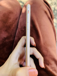 Rose Gold Apple iPhone 8