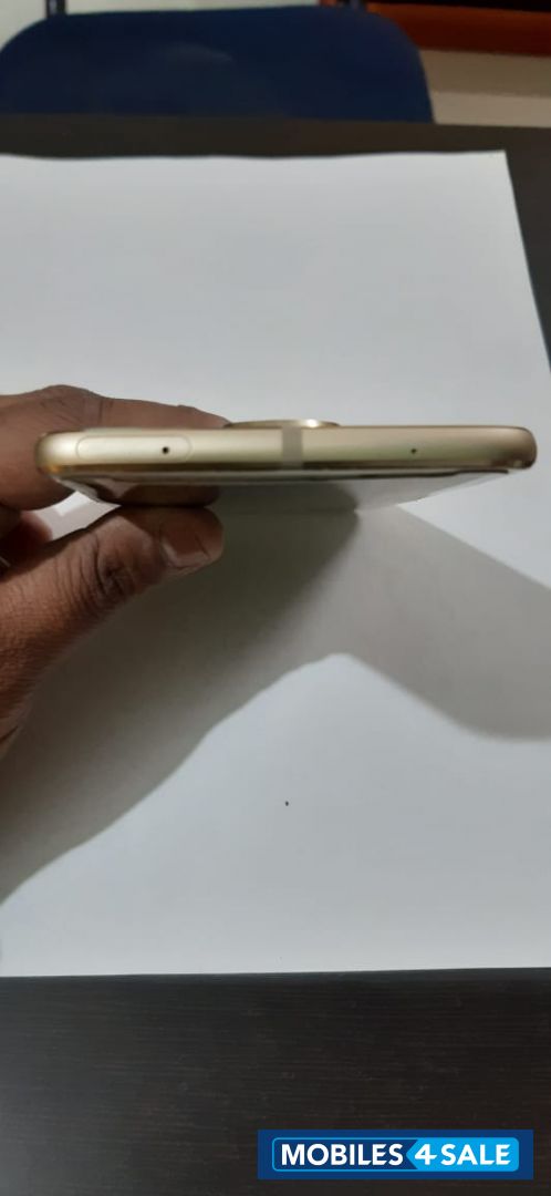 Gold Motorola  Moto Z2 Play