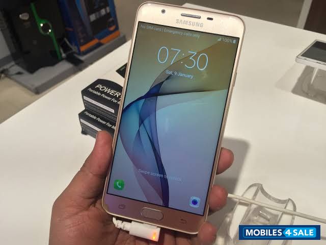 Samsung  Galaxy j7 prime