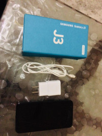 Samsung  Galaxy j3