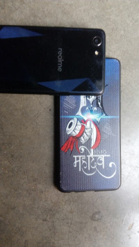 Realme  1