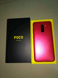 POCO  F1