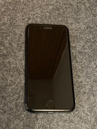 Black Apple iPhone 7