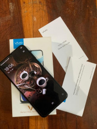 Vivo  V11