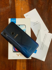 Vivo  V11