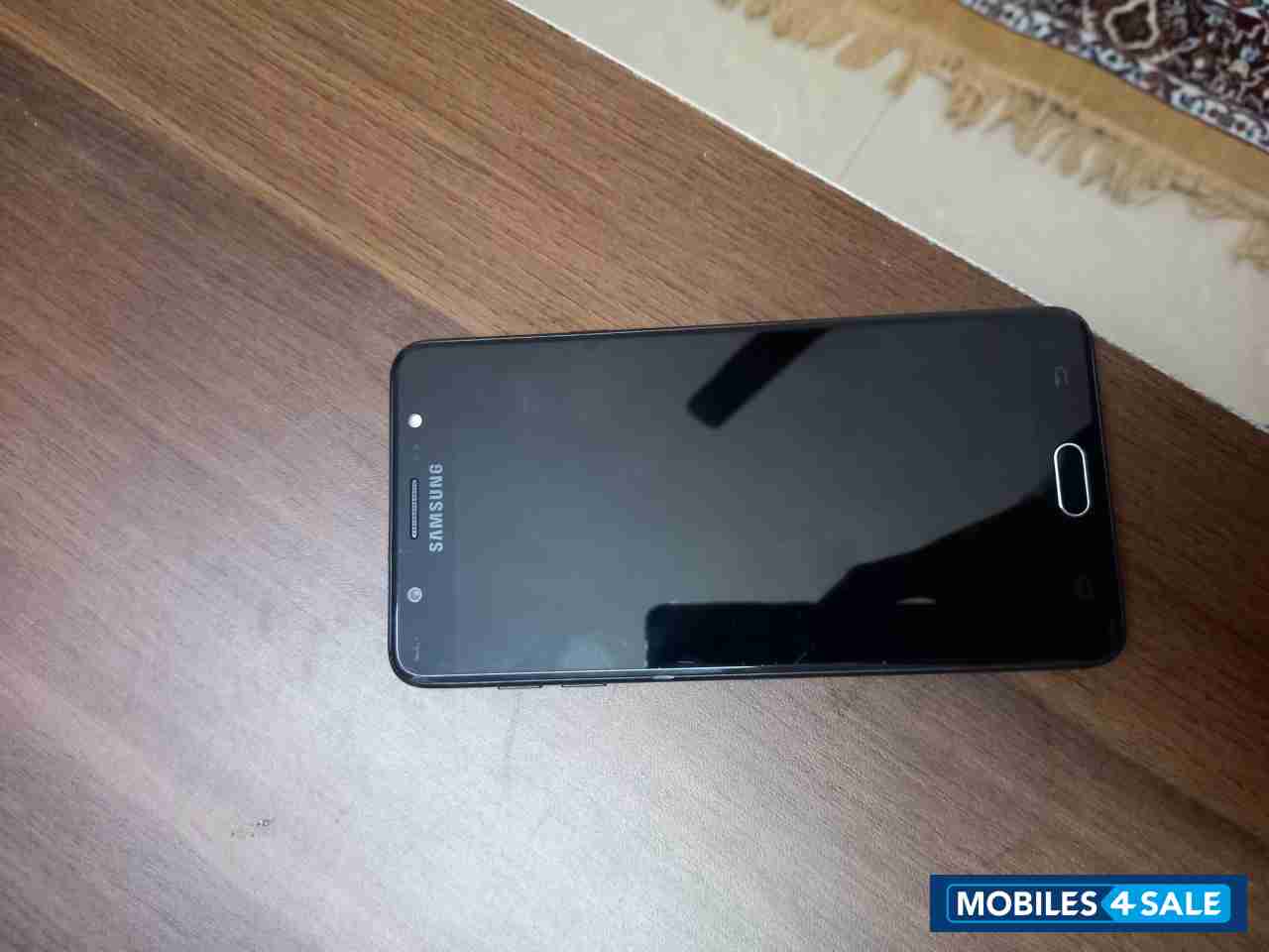 Samsung  Galaxy j7 max