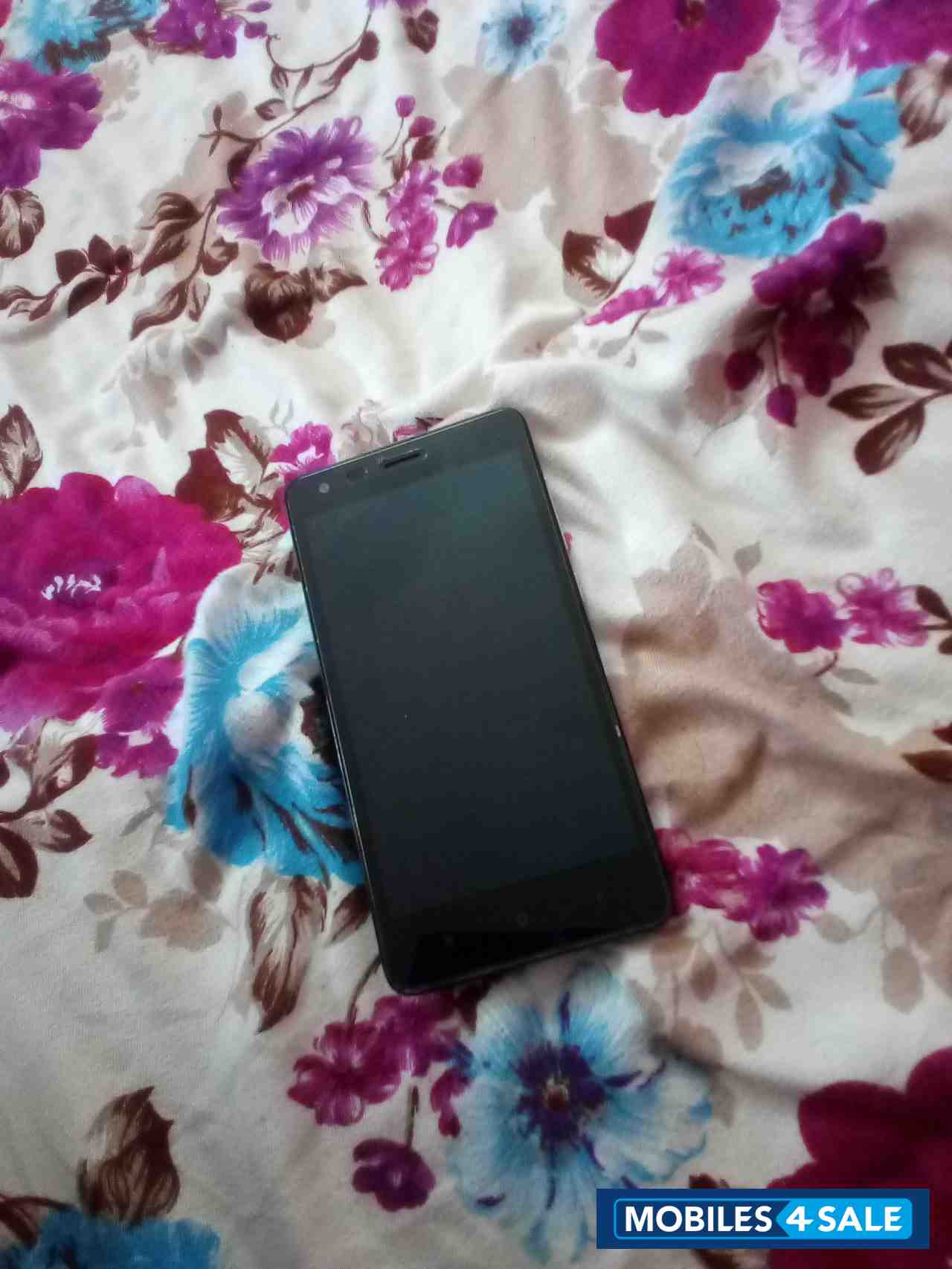 White Redmi  Redmi 2 prime