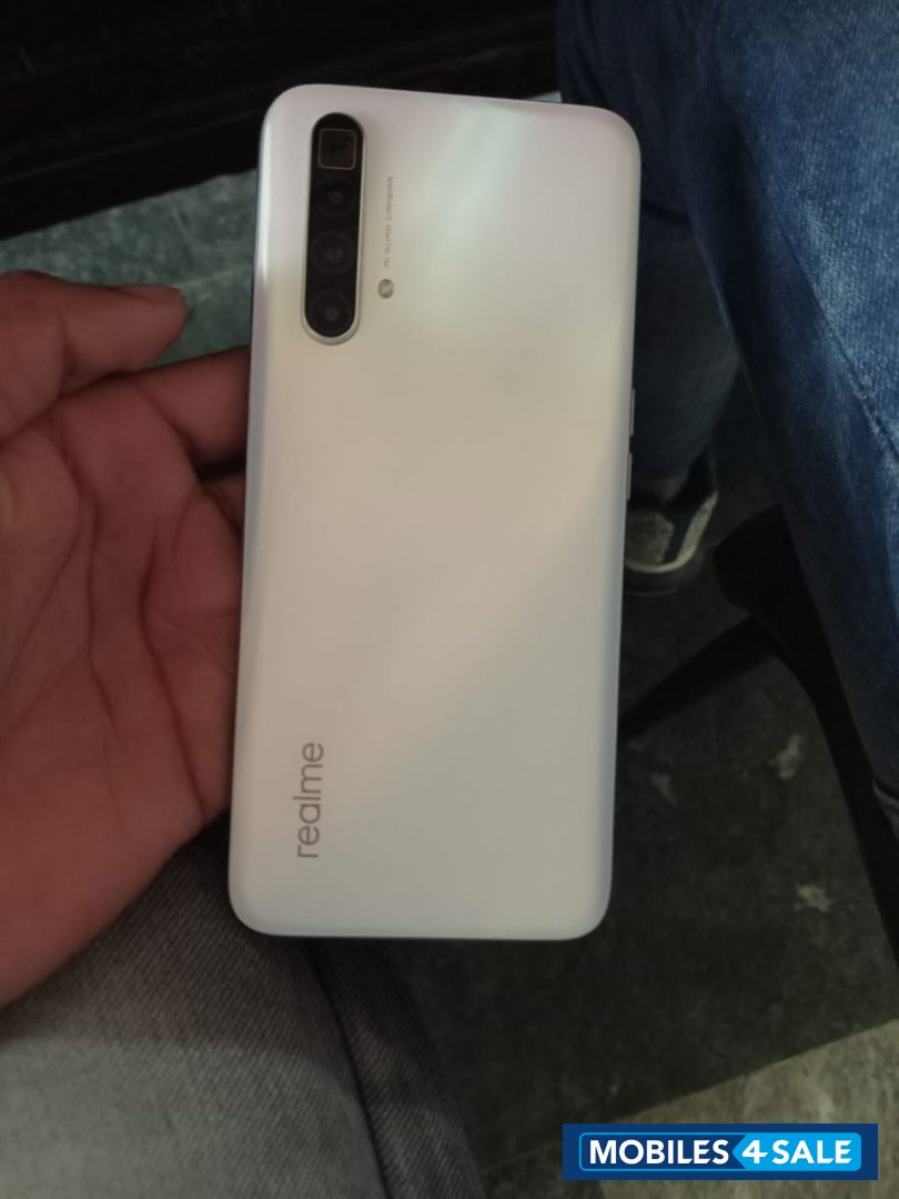 Dining Arctic White Realme  X3 superzoom