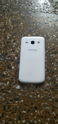 White Samsung  Galaxy star advance
