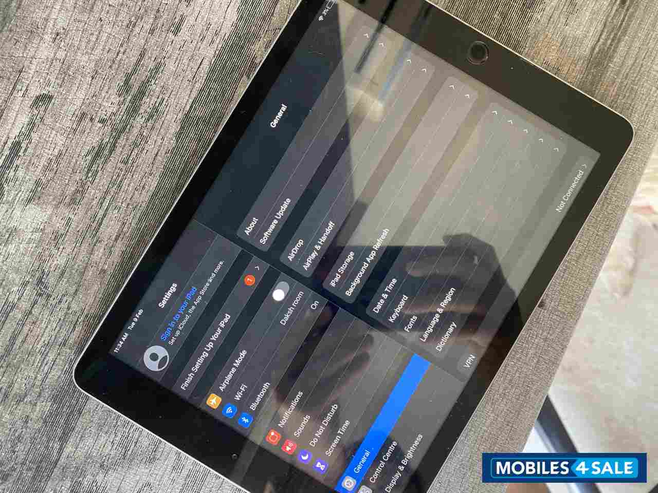 Apple  ipad 5th generation