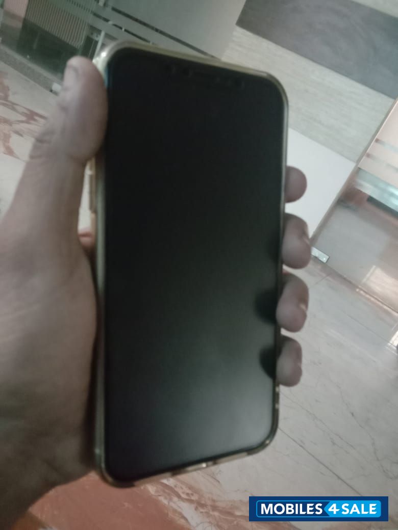 Apple  iPhone 11 4 64