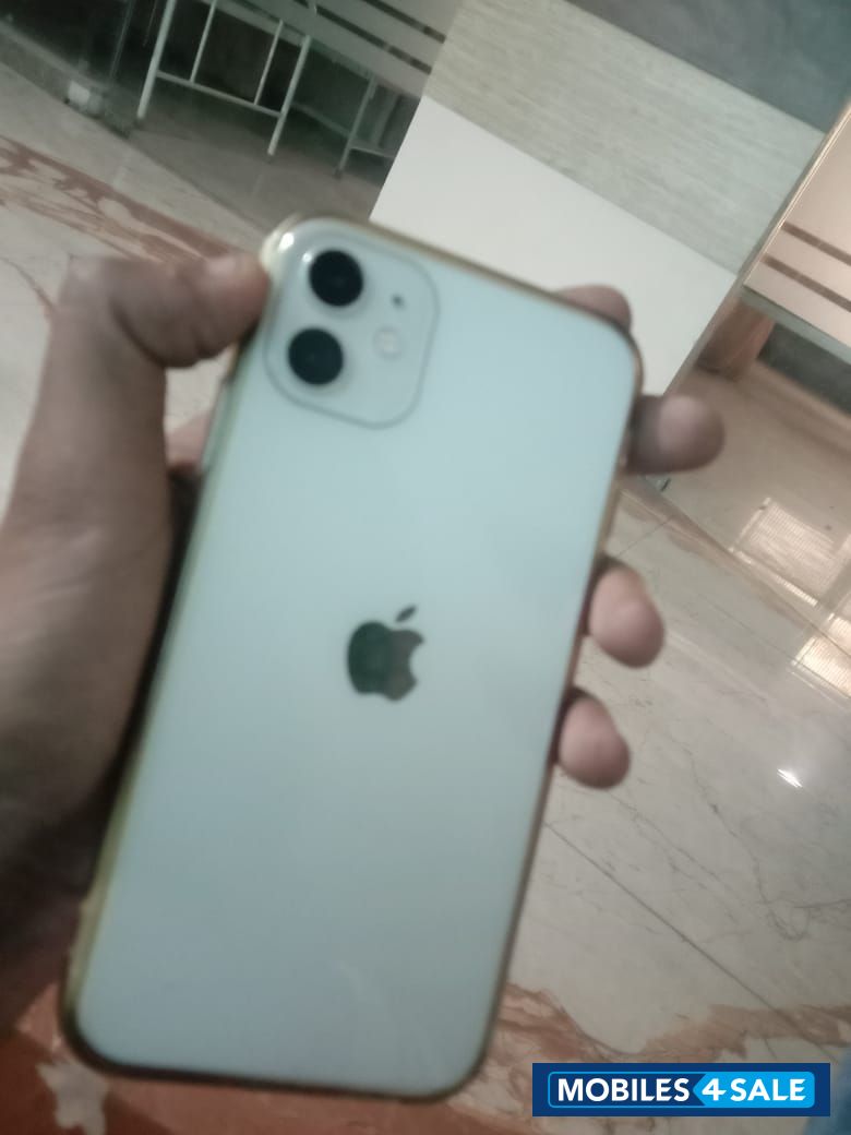 Apple  iPhone 11 4 64