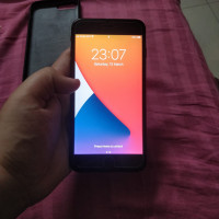 Apple  iPhone 7 Plus 32GB.