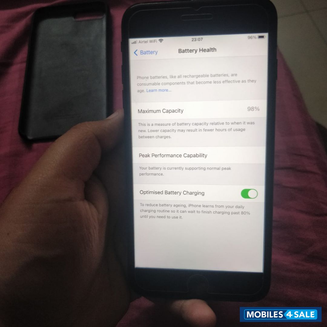 Apple  iPhone 7 Plus 32GB.