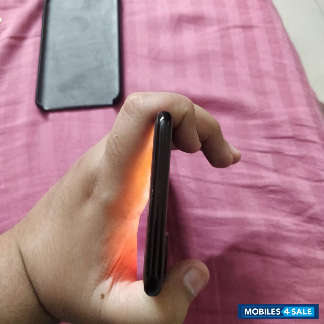 Apple  iPhone 7 Plus 32GB.