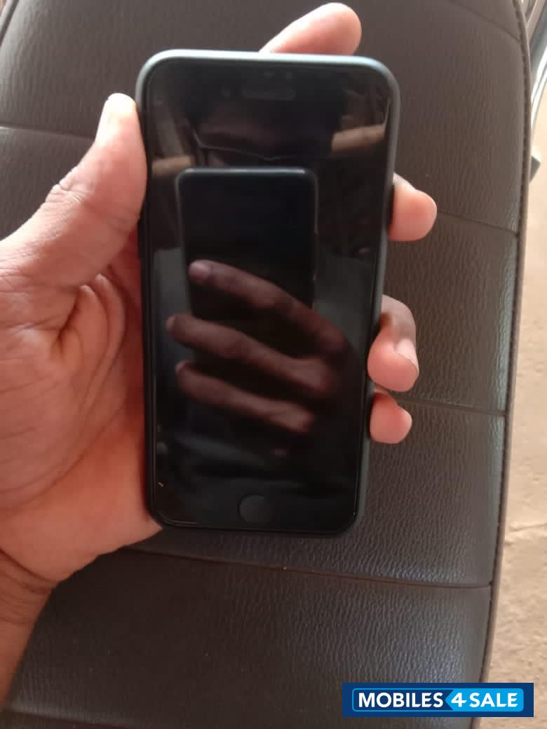 Apple  Iphone 7 2GB,128GB