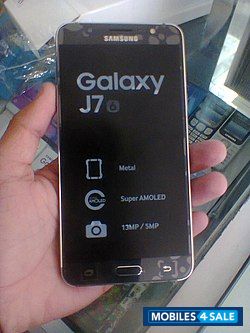 Samsung Galaxy J7