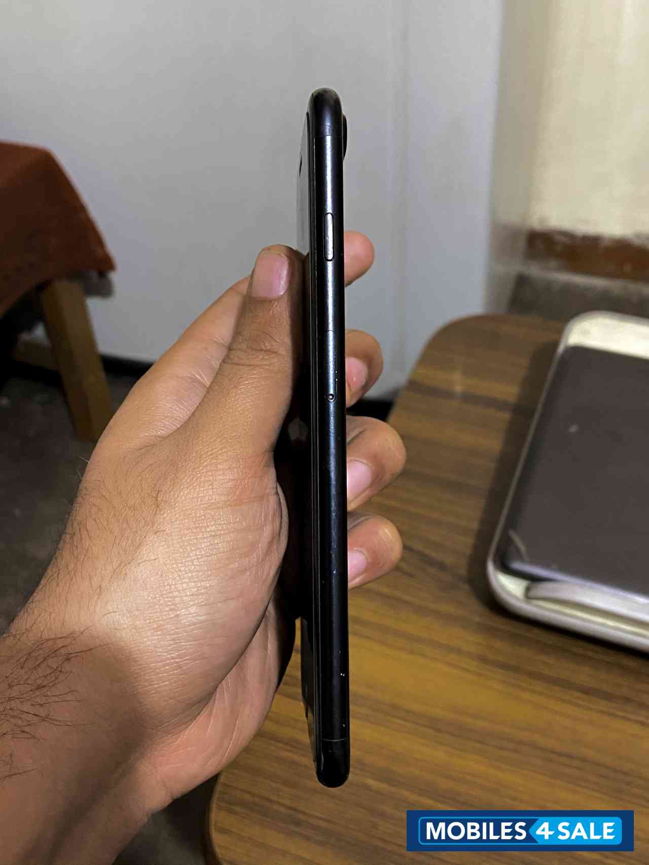 Apple  7 plus 128 gb