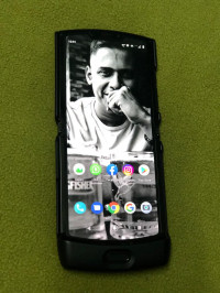 Black Motorola Razr 4G