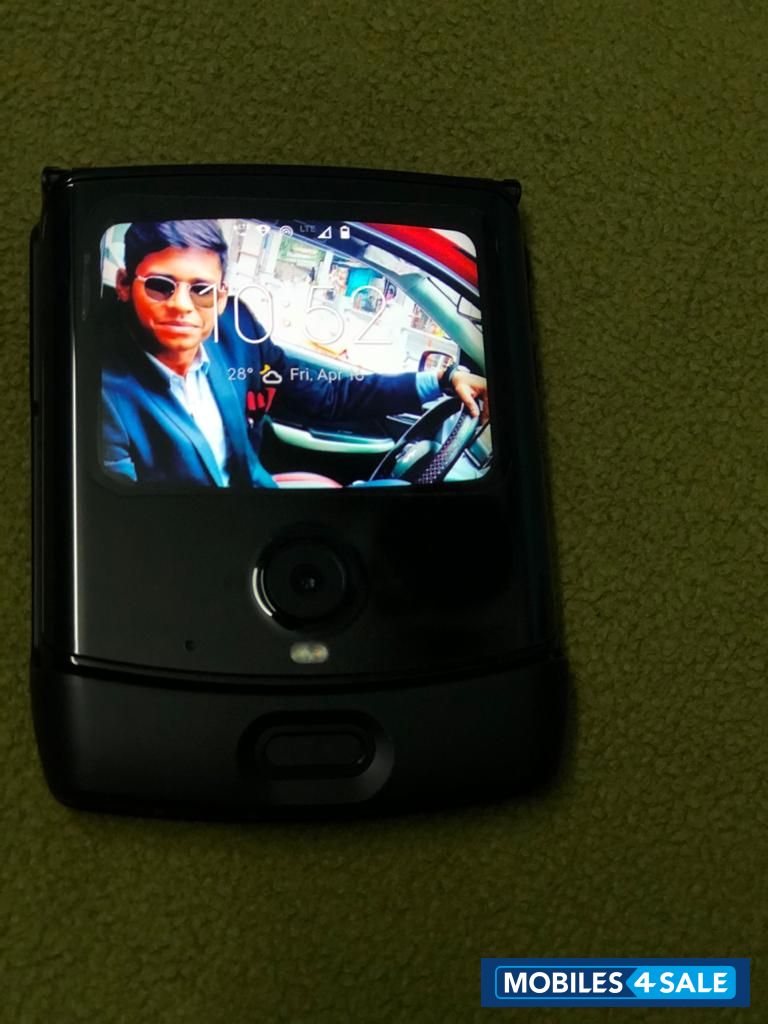 Black Motorola  Razr 4G