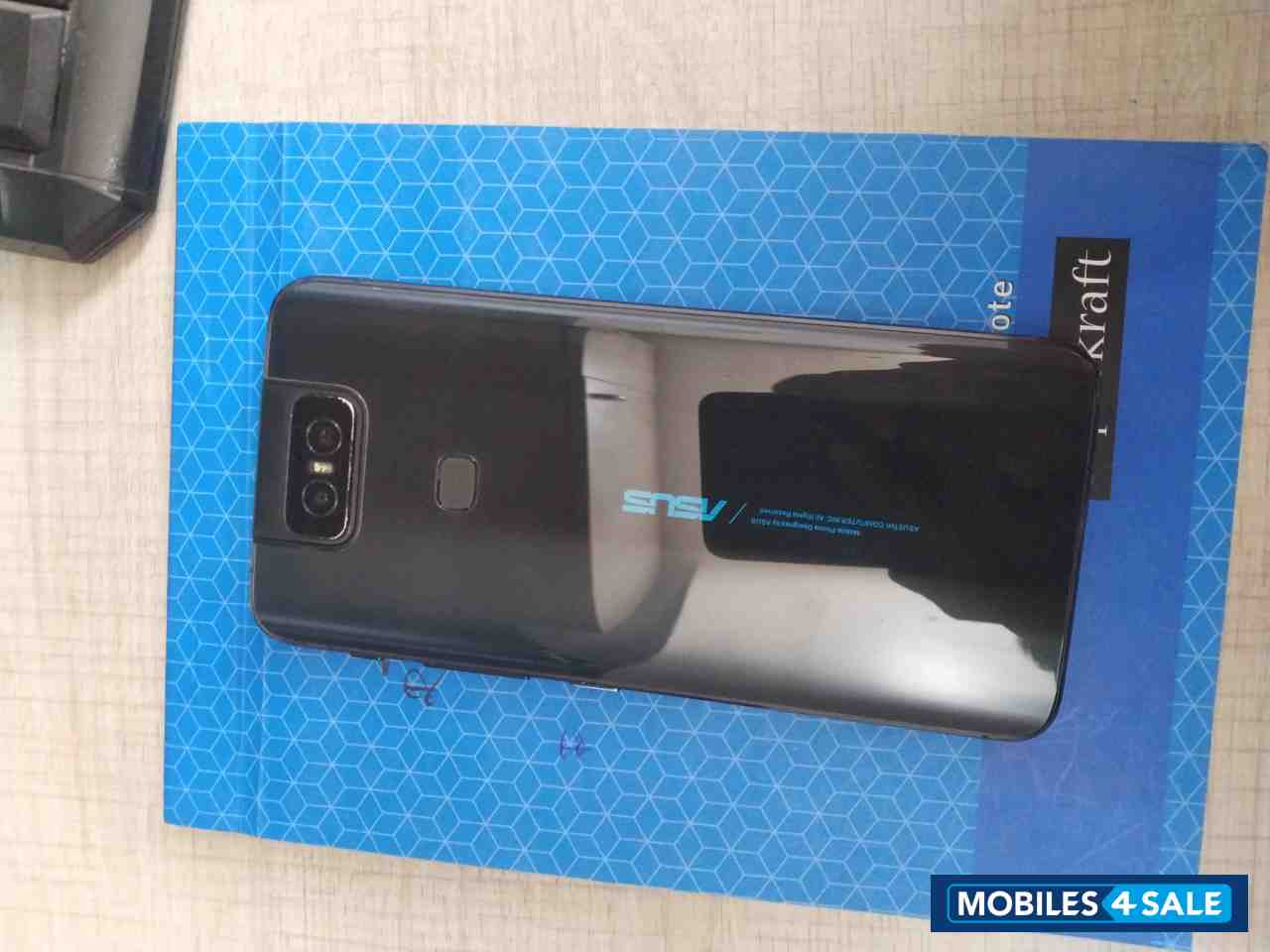 Black Asus  6z