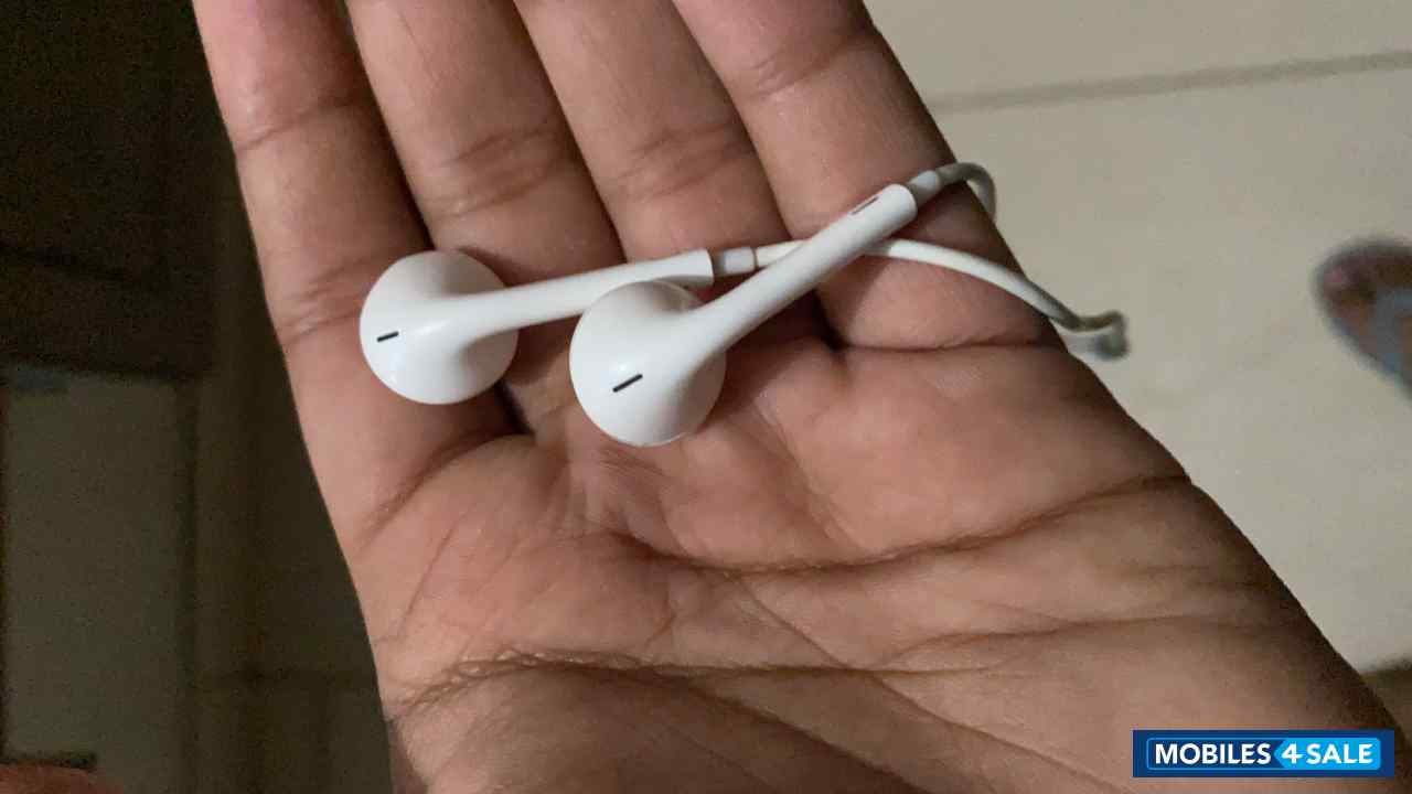 Black Apple  Iphone 7