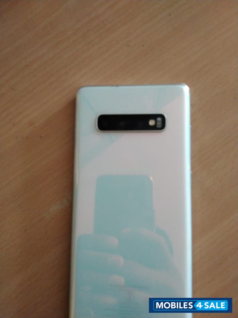 Samsung  S10 plus