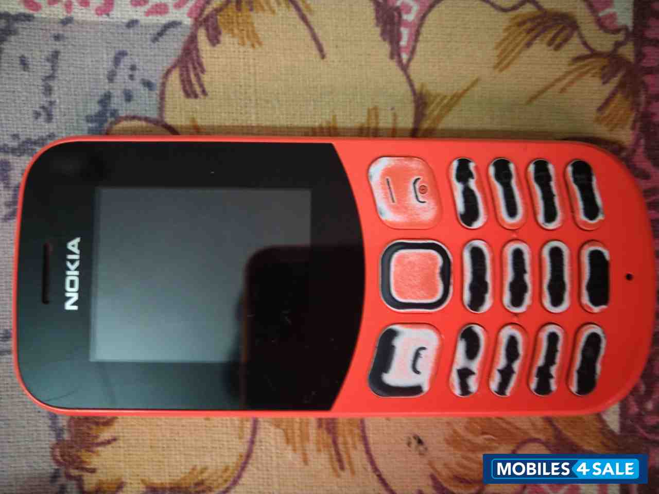 Red Nokia  Nokia 130