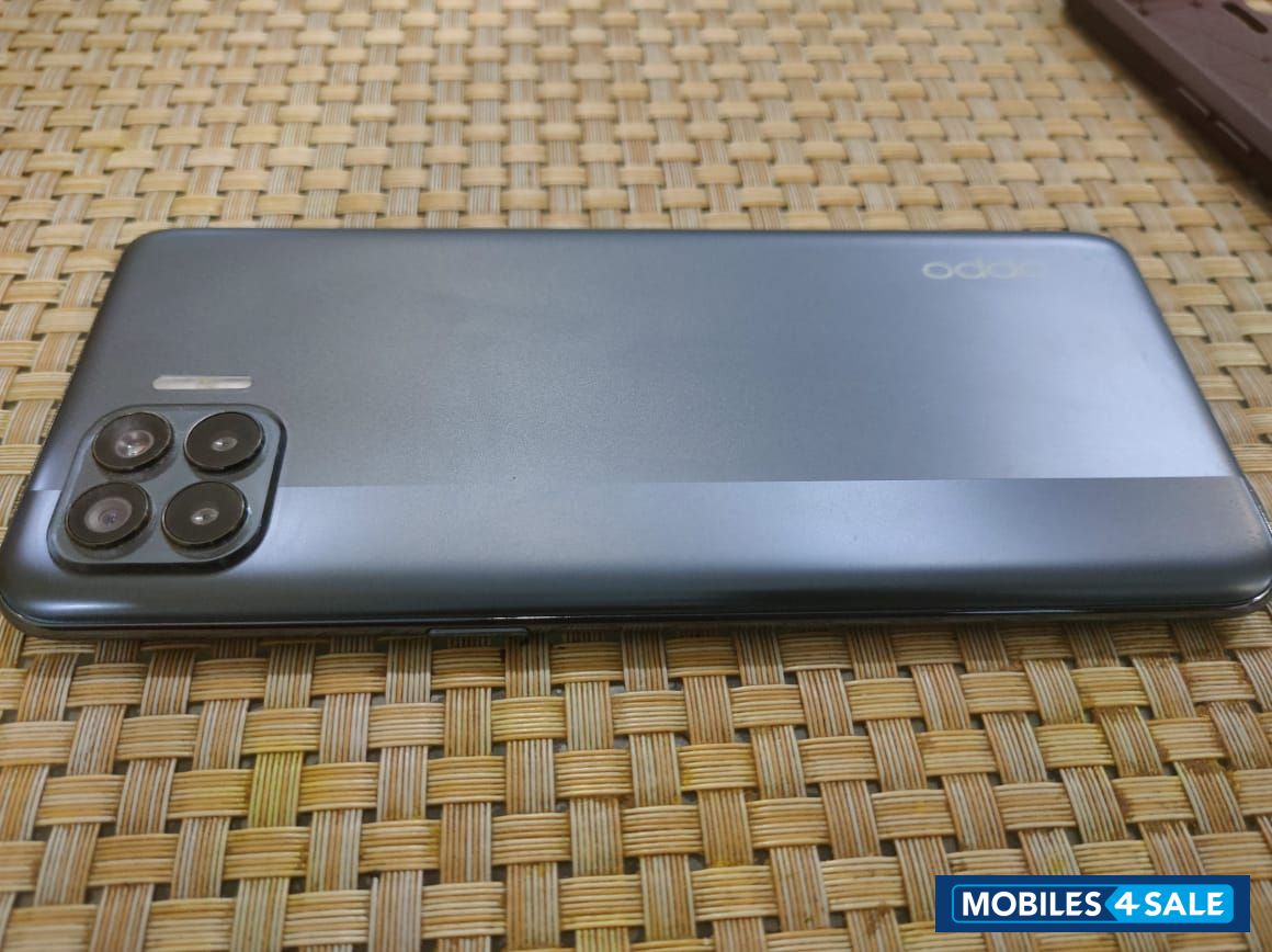 Metallic Black Oppo F17 Pro