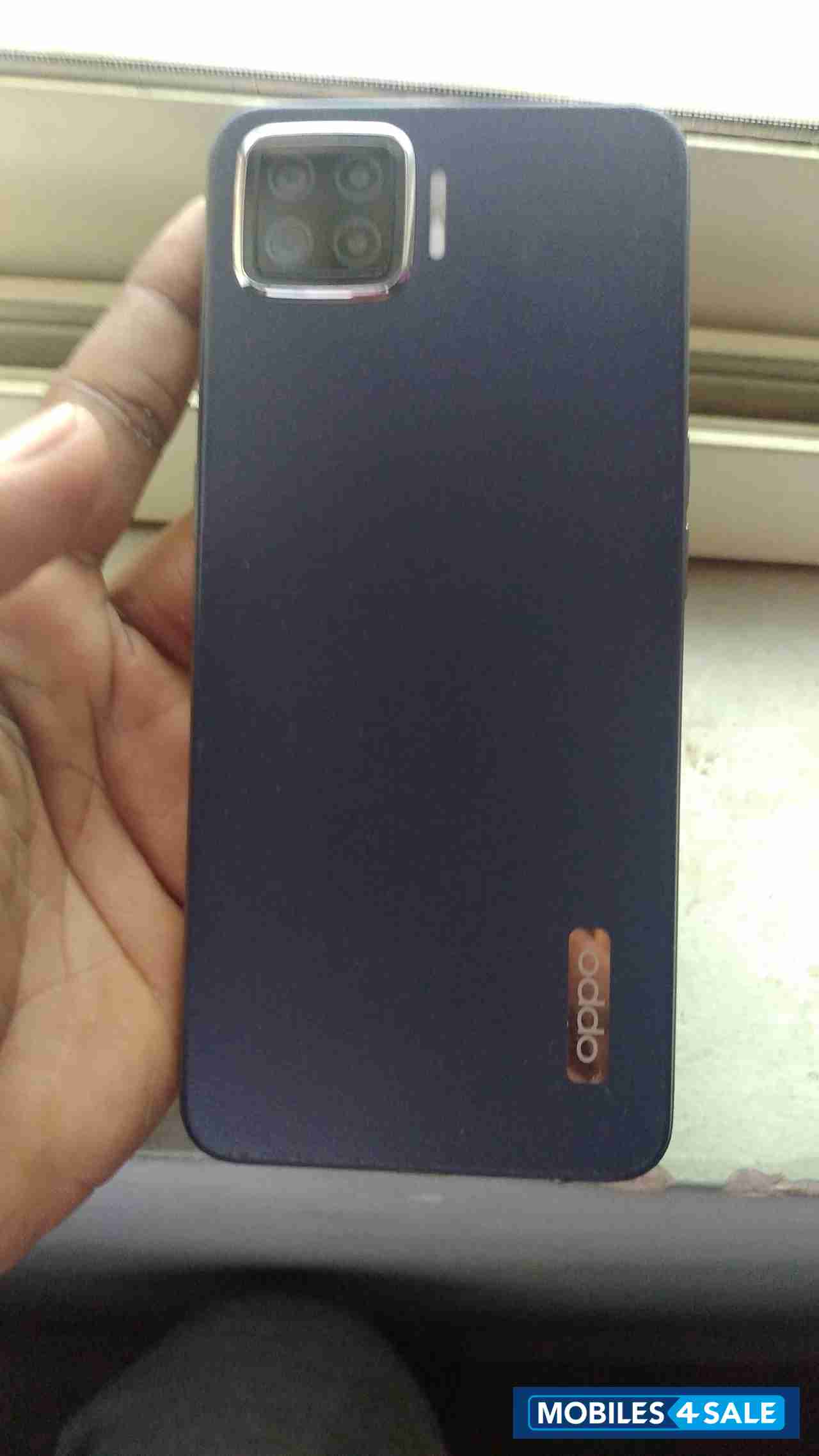 Blue Oppo  F 17