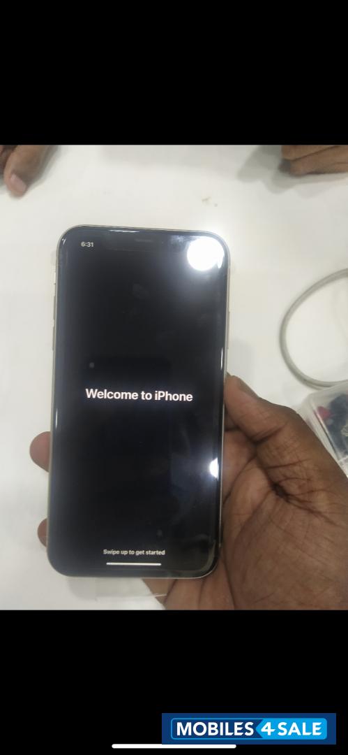 White Apple  I phone 11