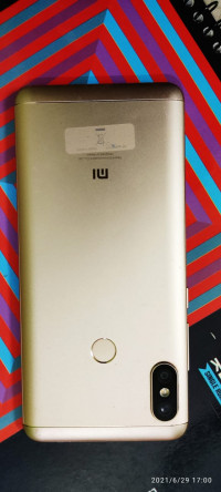 Golden Xiaomi Redmi redmi note 5 pro