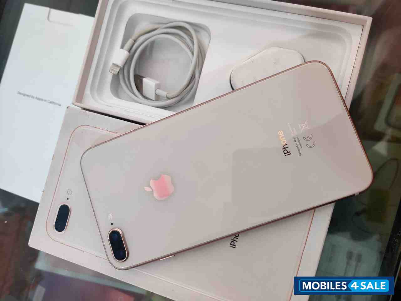 Apple  Apple iphone 8plus 256gb gold