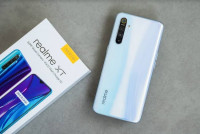 Realme  xt