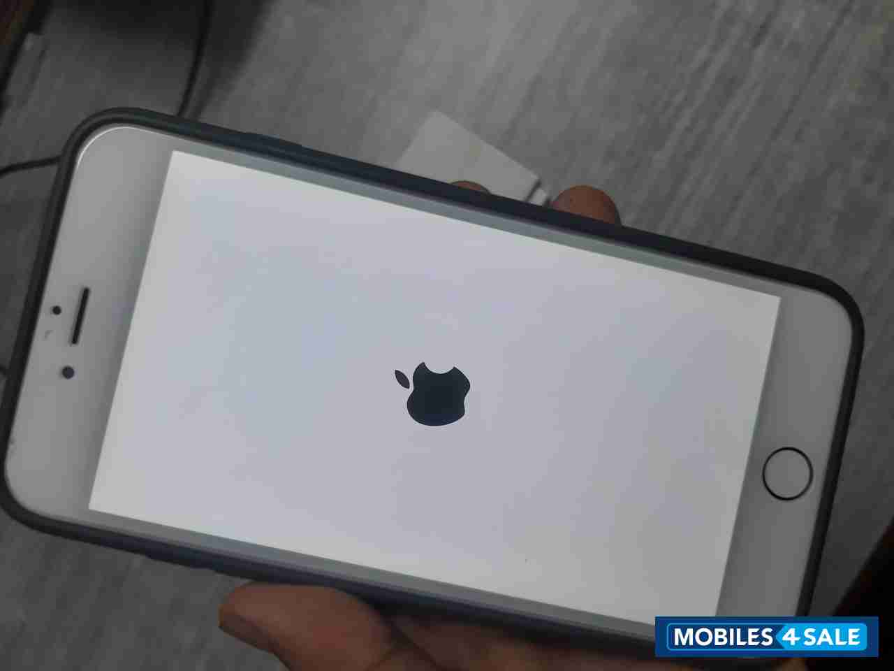 Apple 6 plus 128GB Colour: Gold Apple 6 plus 128GB Colour: Gold