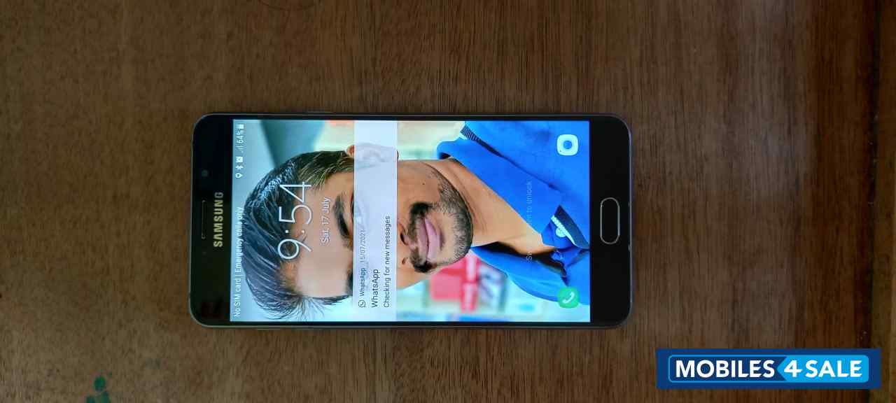 Samsung  Galaxy A7 16