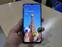 White Samsung Galaxy A5 2017