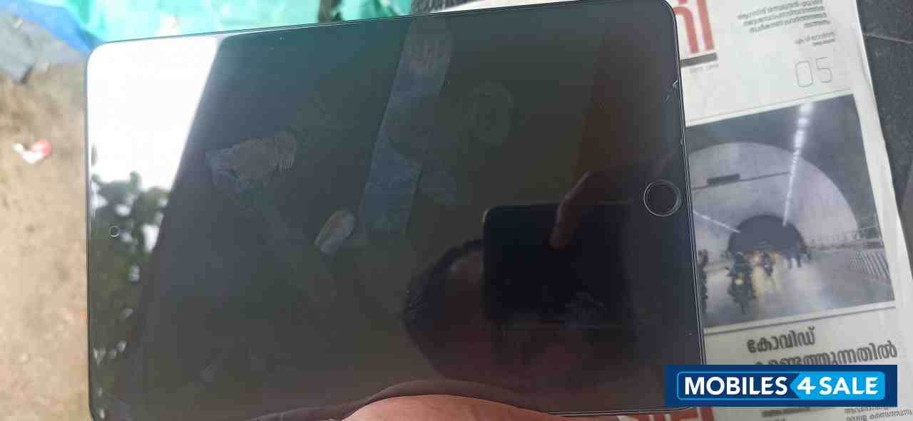 Apple  iPad mini 5 64 GB