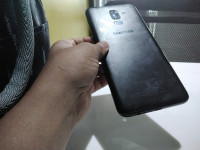 Samsung  Galaxy J8