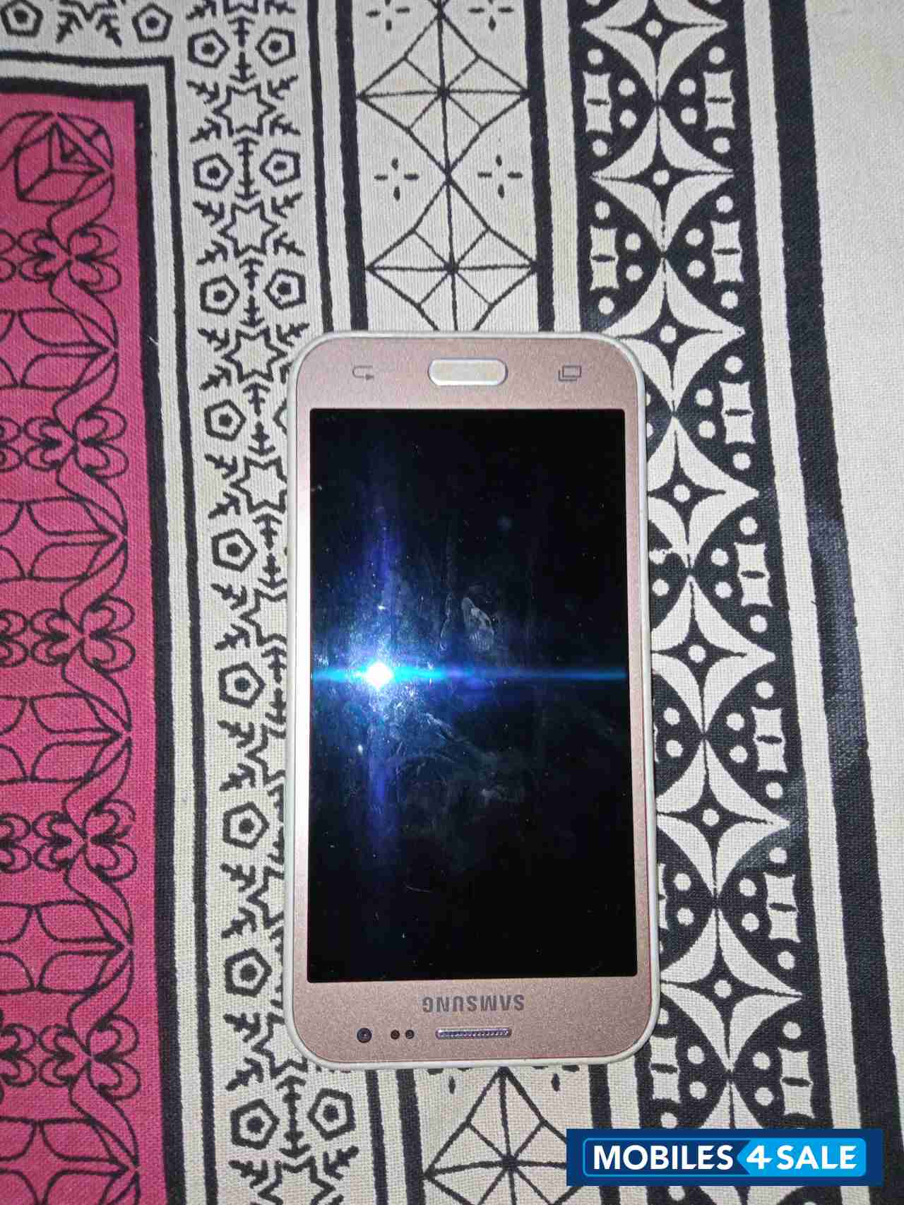 Samsung  Galaxy j2