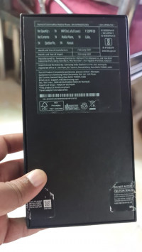 Black Samsung  S21 Ultra