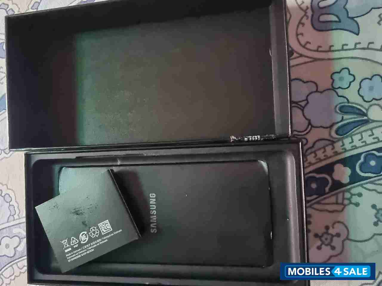 Black Samsung  S21 Ultra